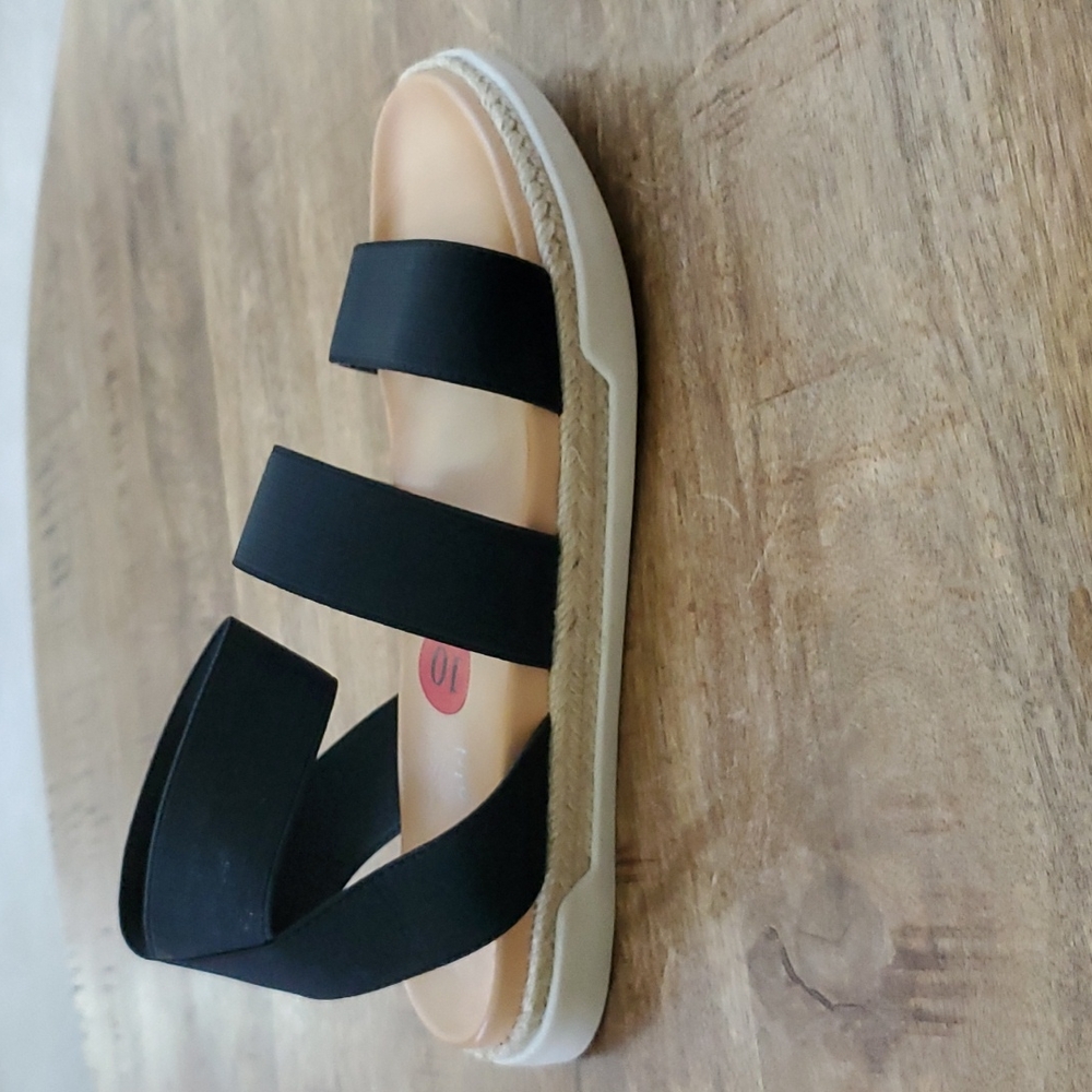 Steve Madden Girl Movve Fabr Sandals (Listing available until May 15, 2022)